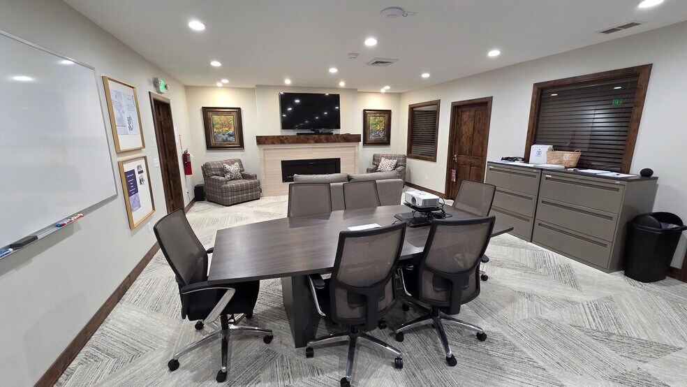 More Photos Of 1680 Elk Creek Dr, Idaho Falls Office For Lease