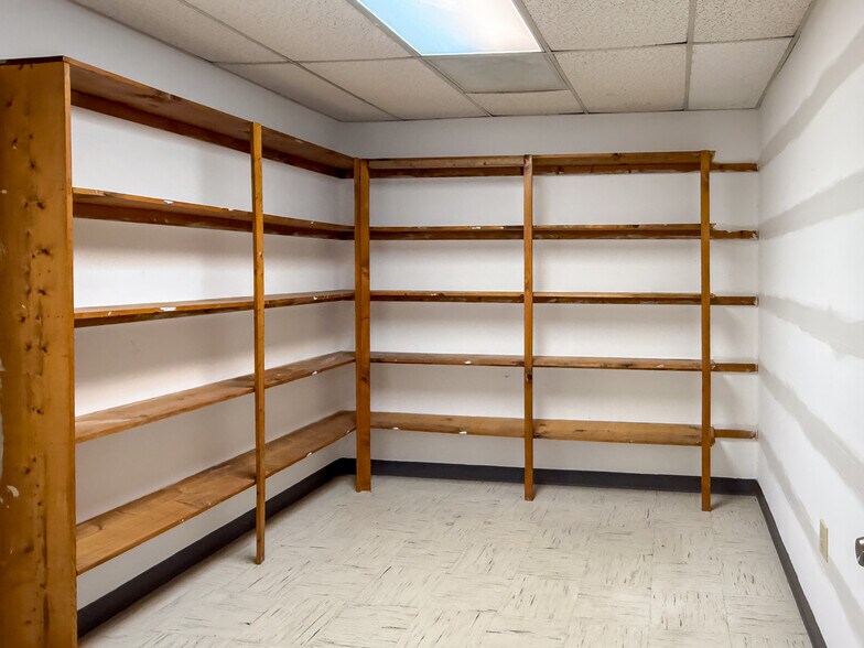 More Photos Of 2413 Savannah Hwy, Charleston Office For Lease