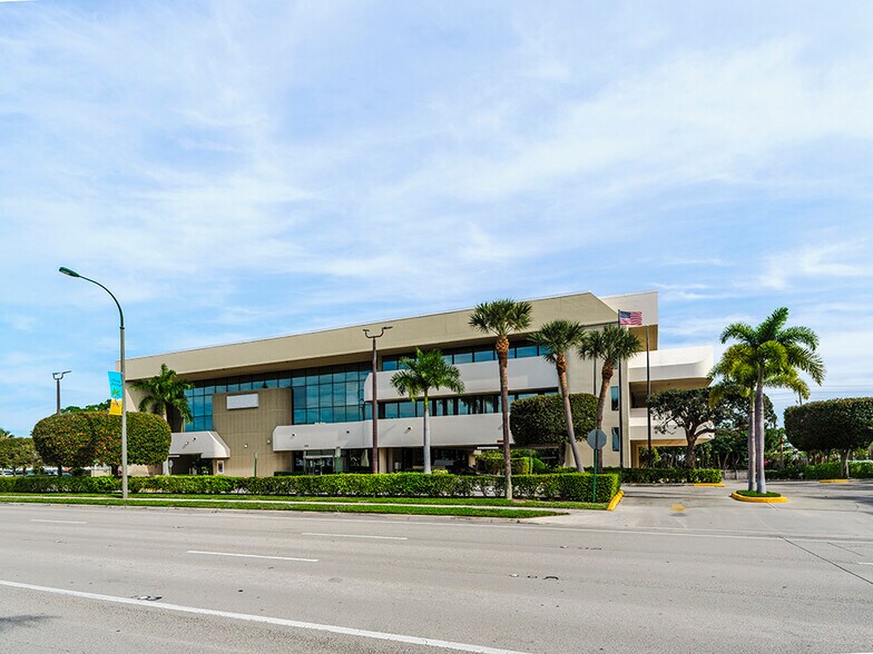 More Photos Of 660 US 1 Hwy, North Palm Beach Office For Sale