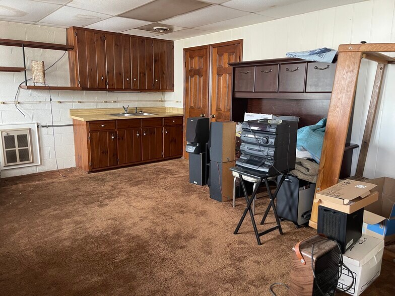 More Photos Of 11 Bell Ave, Denton Flex For Sale