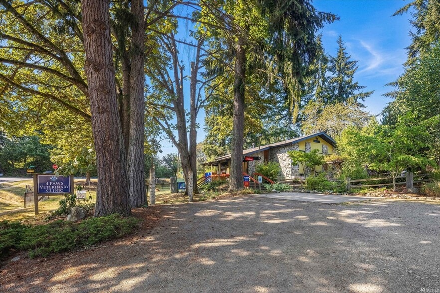 More Photos Of 9822 SW Gorsuch Rd, Vashon Flex For Sale
