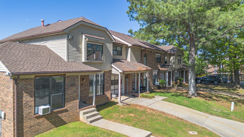More Photos Of 162 Condor Ct, Clarksville Apartments For Sale
