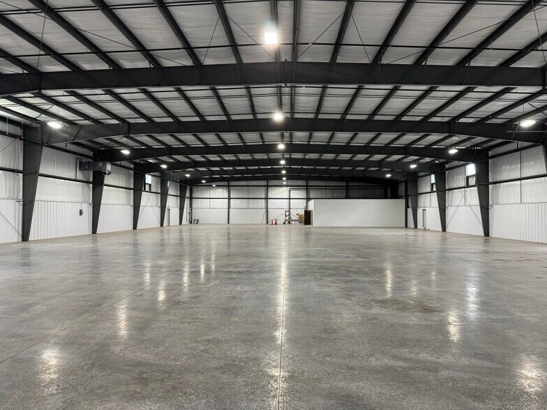 More Photos Of 2604 Jeanwood Drive, Elkhart Distribution For Lease