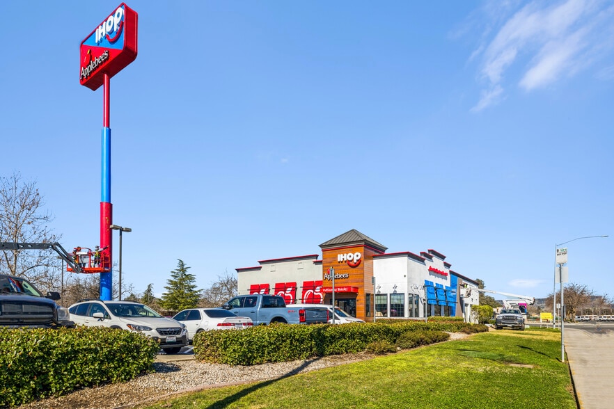 More Photos Of 2160 Feather River Blvd, Oroville Restaurant For Sale