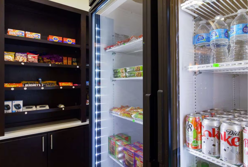 More Photos Of 802 N Main St, Fairview Hotel For Sale