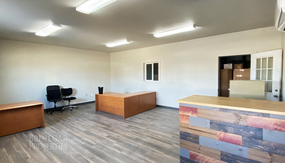 More Photos Of 220 Limmer Loop, Round Rock Warehouse For Lease