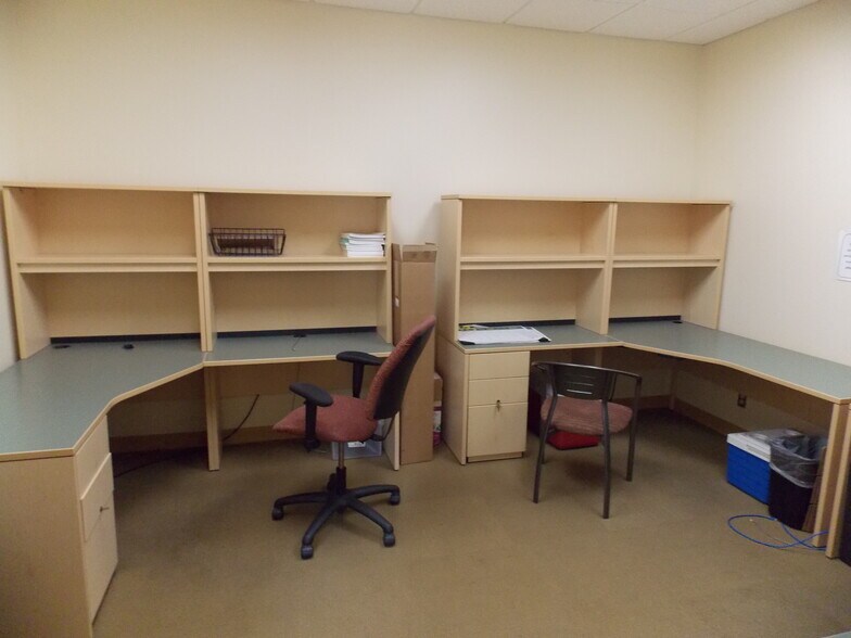 More Photos Of 1547 US-9, Clifton Park Office For Lease