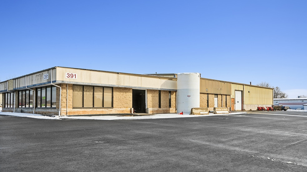 More Photos Of 387-391 Ella Grasso Tpke, Windsor Locks Auto Dealership For Sale