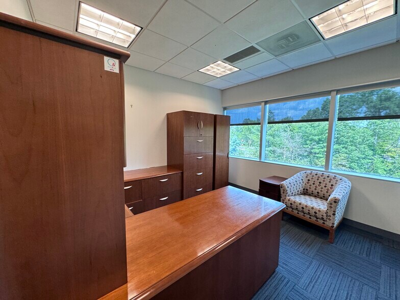 More Photos Of 430 Route 22 E, Bridgewater Office For Lease