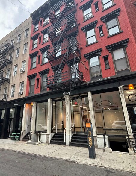 More Photos Of 42-44 Grand St, New York Apartments For Lease