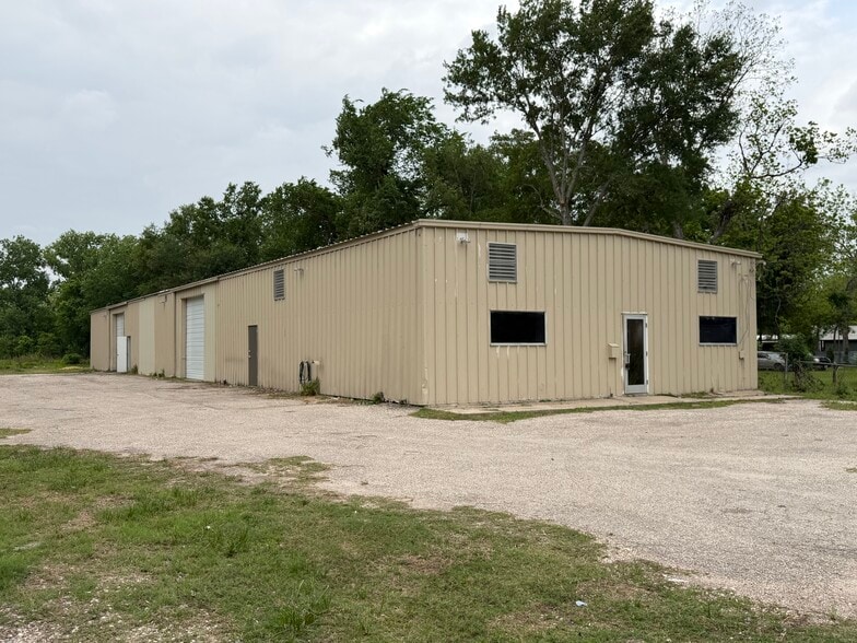 Primary Photo Of 11901 Vickery St, Houston Warehouse For Sale