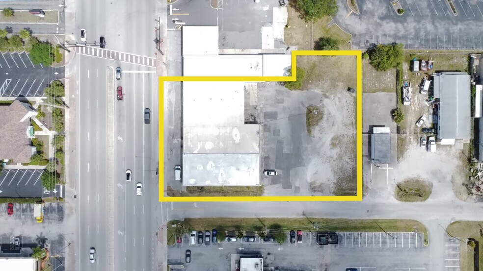 More Photos Of 235-259 E Merritt Island Cswy, Merritt Island General Retail For Sale