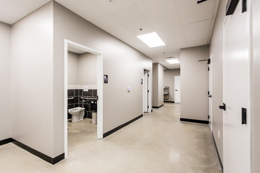 More Photos Of 3439 Woodward Ave, Detroit Apartments For Lease