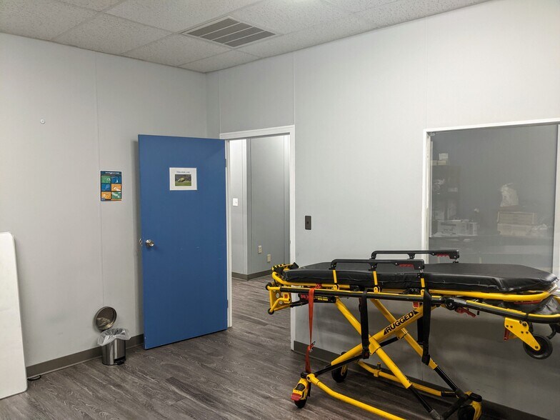 More Photos Of 437 Fern St, Jackson Office For Lease