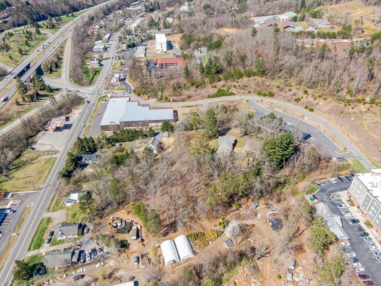 More Photos Of 103 Weaverville Rd, Woodfin Convenience Store For Sale