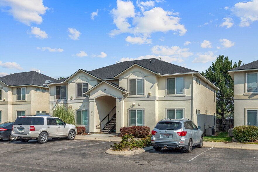 More Photos Of 1805 E Overland Rd, Meridian Apartments For Sale