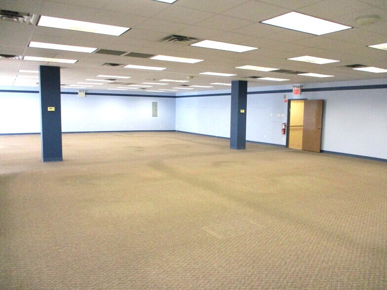 More Photos Of 501 Ditmas Ave, Brooklyn General Retail For Sale