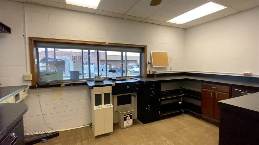 More Photos Of 120 W Park Ave, Anaconda Storefront Retail Office For Sale