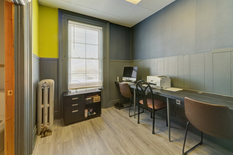 More Photos Of 28 E Main St, Johnstown General Retail For Sale