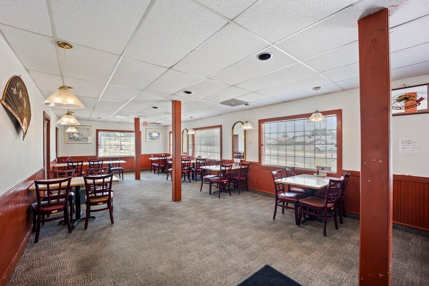 More Photos Of 3400 W Northern Ave, Pueblo Restaurant For Sale