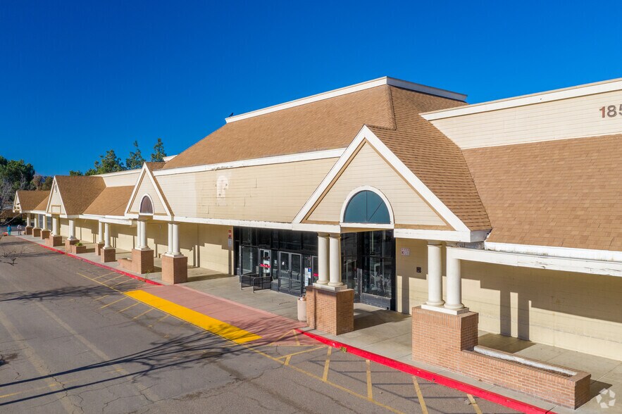 More Photos Of 1853-1855 Main St, Ramona Unknown For Lease