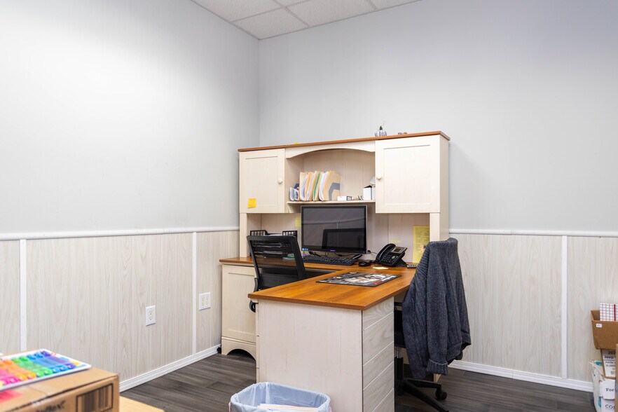 More Photos Of 1970 Us-68 N, Xenia Freestanding For Lease