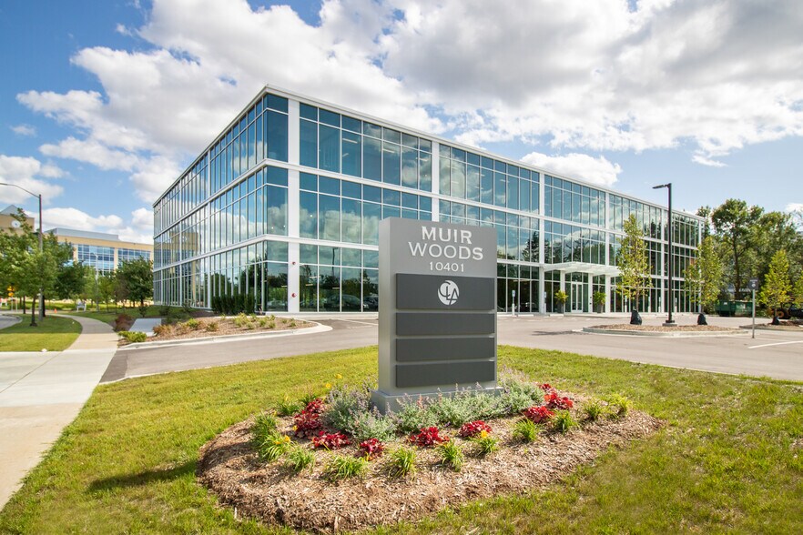 More Photos Of 10401 Innovation Dr, Wauwatosa Office For Lease