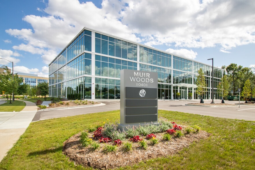 More Photos Of 10401 Innovation Dr, Wauwatosa Office For Lease