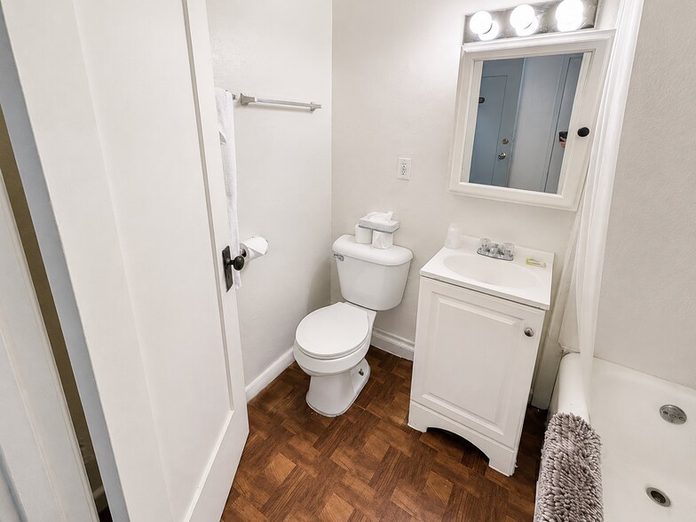 More Photos Of 3645 Park Blvd, San Diego Hotel For Sale