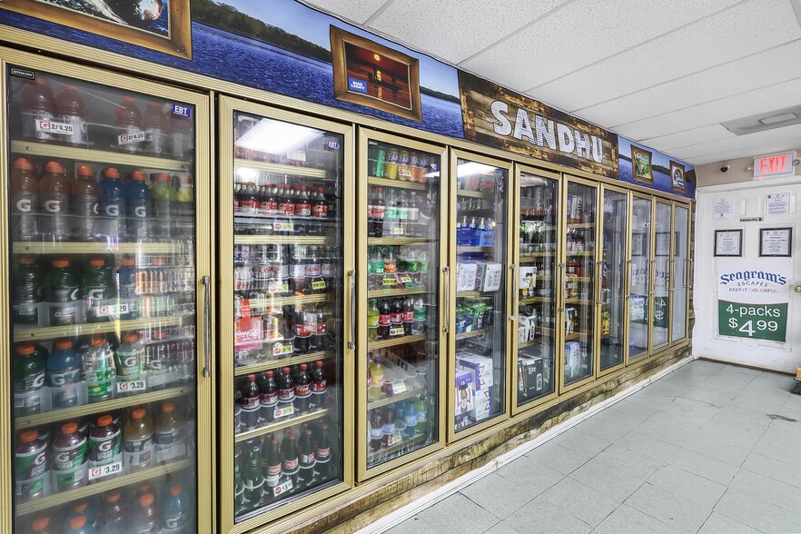 More Photos Of 2550 Parks Mill Rd, Buckhead Morgan Service Station For Sale