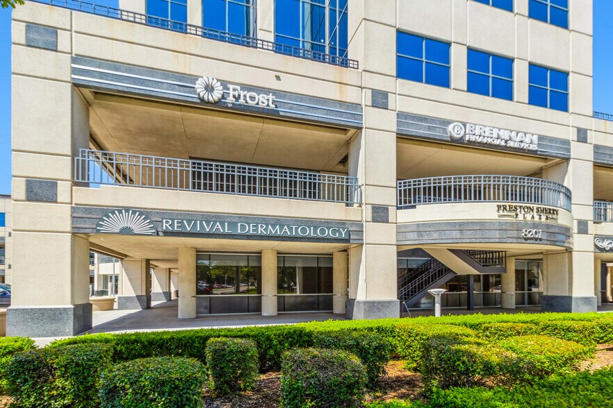 More Photos Of 8201 Preston Rd, Dallas Office For Lease