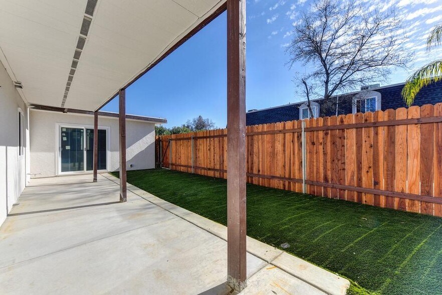 More Photos Of 5364 Garfield Ave, Sacramento Apartments For Sale