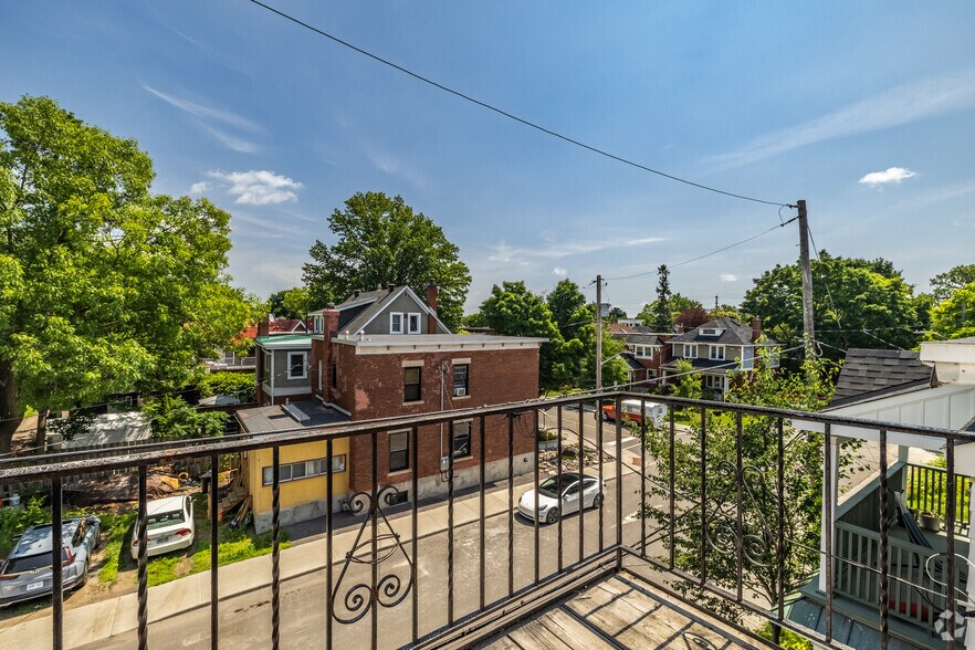 More Photos Of 46 Carlyle Ave, Ottawa Apartments For Sale