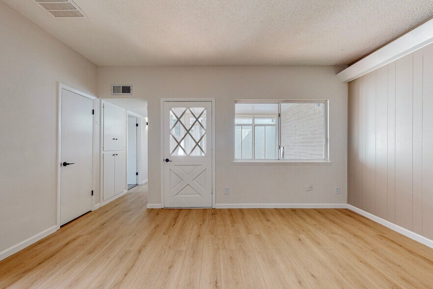 More Photos Of 1309 Virginia St NE, Albuquerque Apartments For Sale