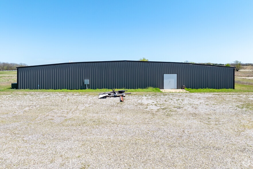 More Photos Of 980576 S Highway 99, Prague Warehouse For Sale