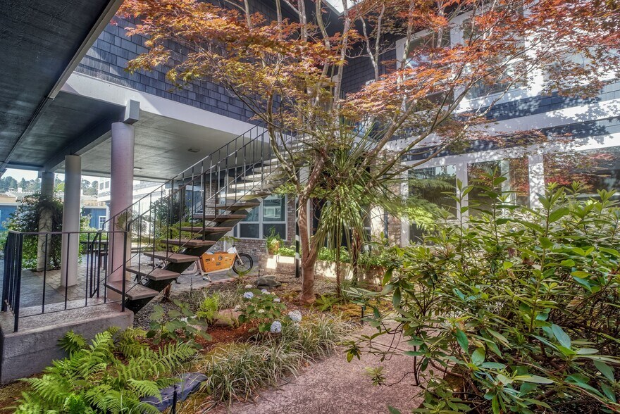 More Photos Of 125-131 Camino Alto, Mill Valley Office For Lease
