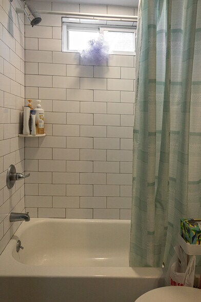 More Photos Of 15 Lakeview Pl, Verona Multifamily For Sale