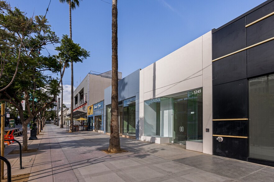 More Photos Of 1245 3rd Street Promenade, Santa Monica Storefront For Lease