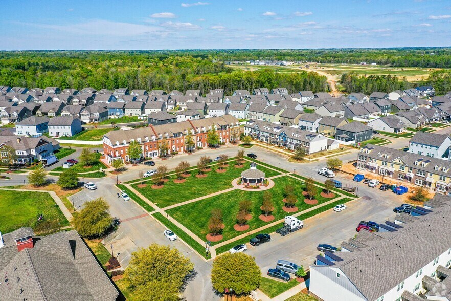 More Photos Of 2405 Bonterra Blvd, Indian Trail Office Residential For Lease