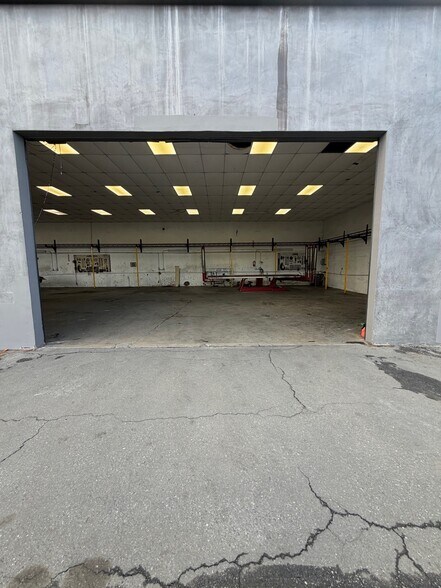 More Photos Of 9742 Artesia Blvd, Bellflower Auto Repair For Lease