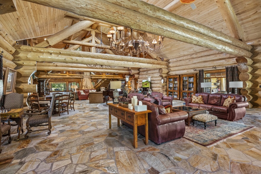 More Photos Of 1613 Black Canyon Rd, Heber Lodge Meeting Hall For Sale