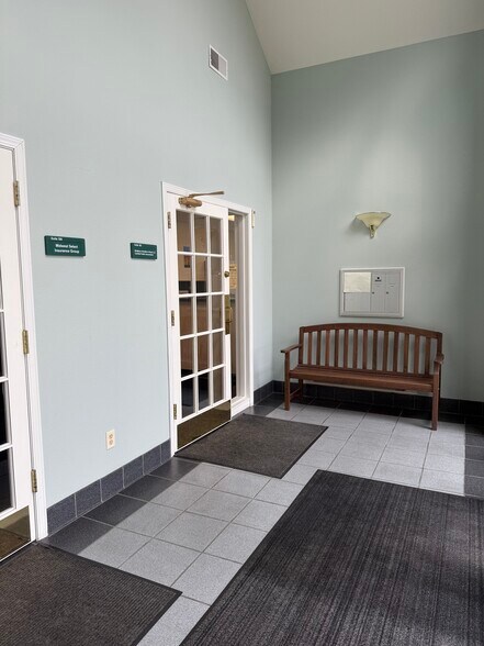 More Photos Of 4004 Oakwood Hills Pky, Eau Claire Medical For Lease