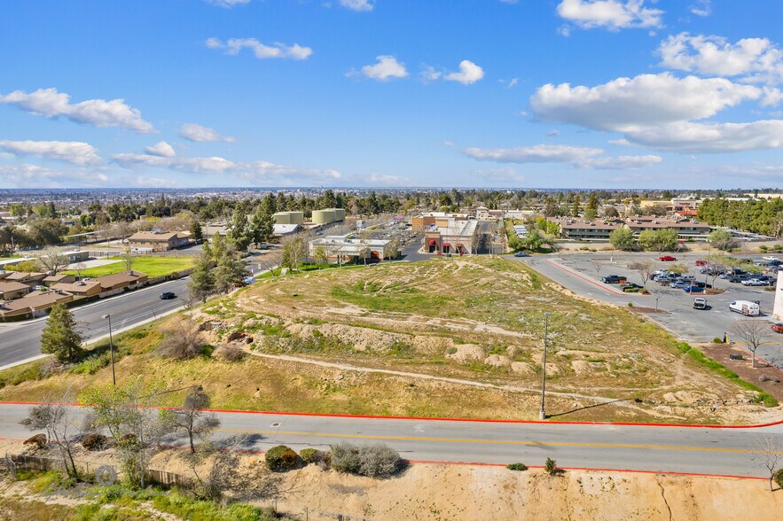 More Photos Of 2620 Bernard St, Bakersfield Land For Sale