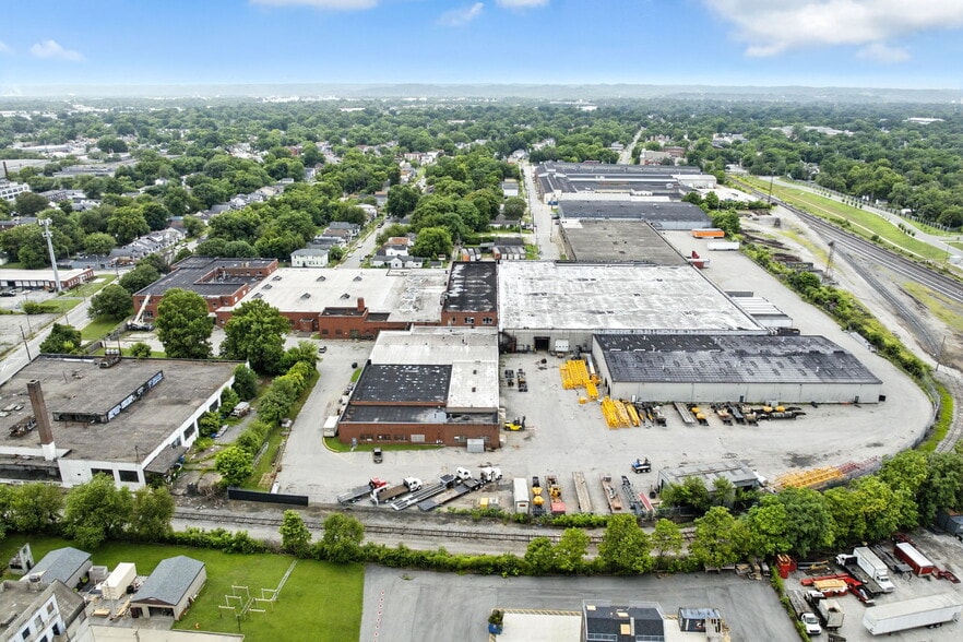 More Photos Of 1661 W Hill St, Louisville Manufacturing For Sale