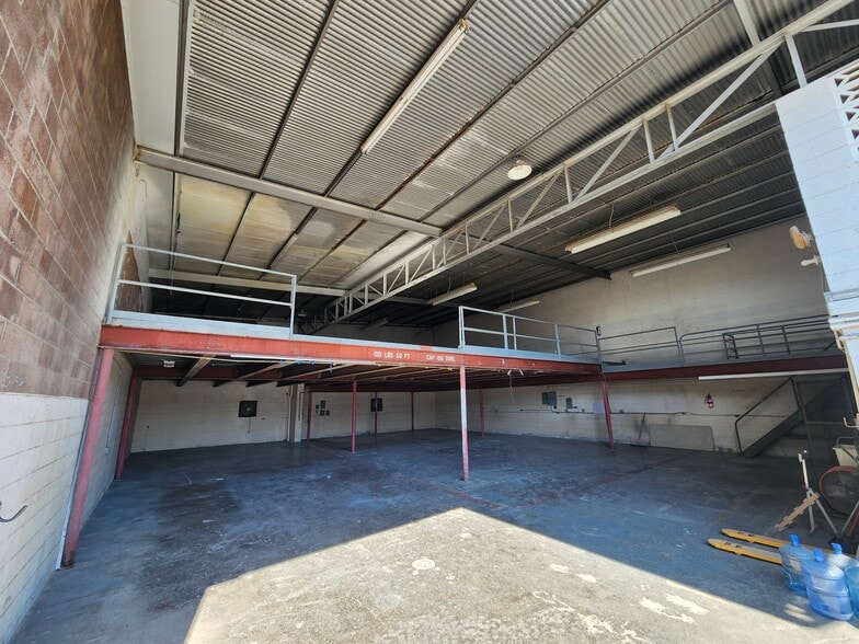 More Photos Of 1806 Homerule St, Honolulu Manufacturing For Lease