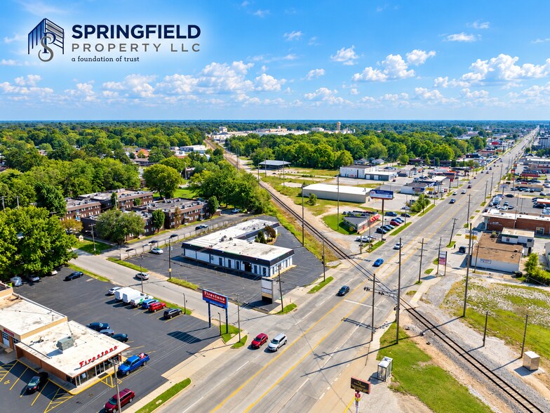 More Photos Of 838-840 S Glenstone Ave, Springfield Office For Lease