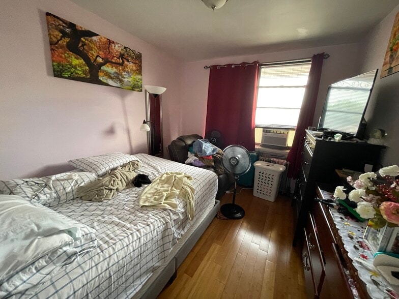 More Photos Of 4465 Byron Ave, Bronx Apartments For Sale