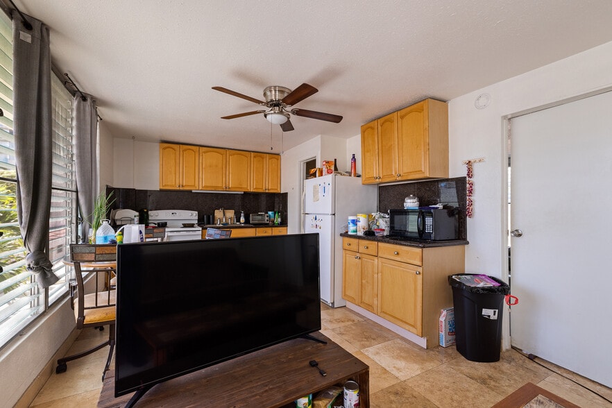 More Photos Of 254 Kaiulani Ave, Honolulu Apartments For Sale