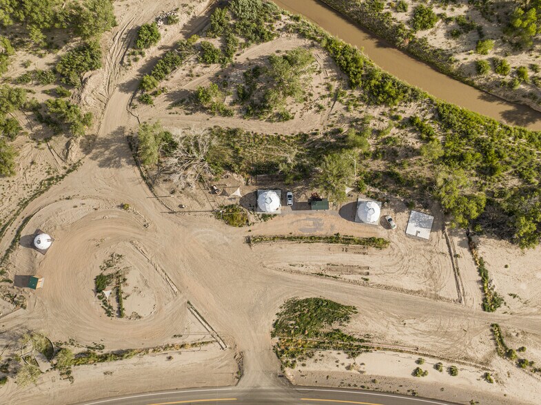 More Photos Of 7650 E SR 24 Giles Rd, Hanksville Trailer Camper Park For Sale