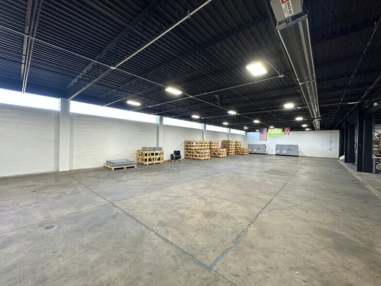 More Photos Of 5460 Muddy Creek Rd, Green Township Warehouse For Sale